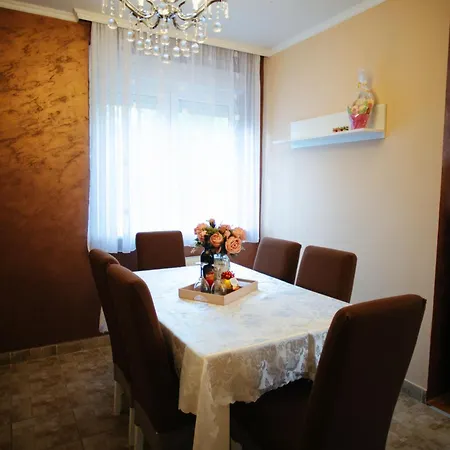 Apartman Lux11 Sombor